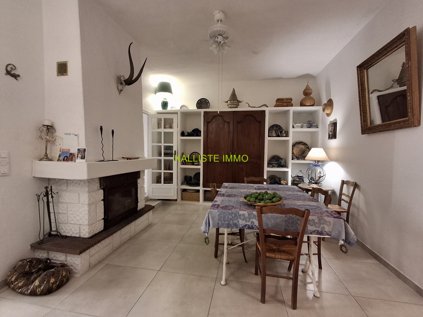 MAISON CENTRE LUMIO